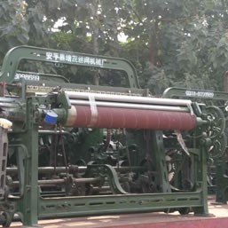 張經(jīng)理的網(wǎng)格布機裝車啦